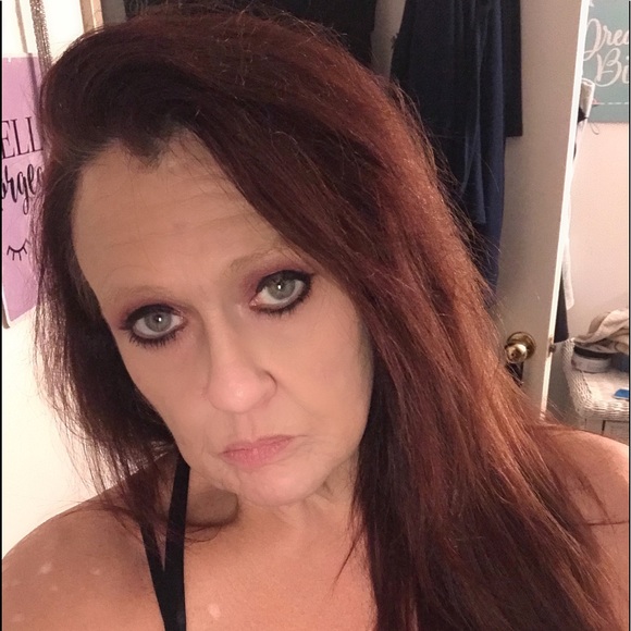 Meet your Posher, Terri - Picture 2 of 3